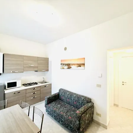 Augustus Piano Terra - Piazza Mazzini - Immobil Relax Apartment *